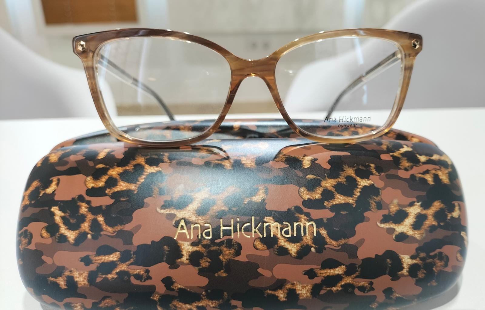 Gafa de graduado Ana Hickmann 6360S Col.e01 - Imagen 3